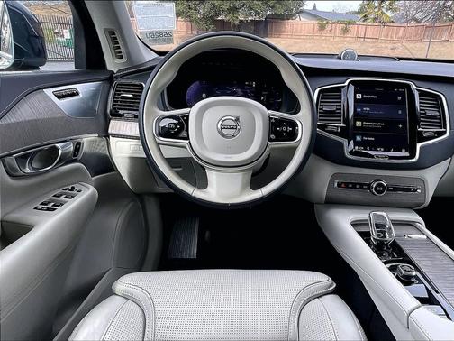 2023 Volvo XC90 Recharge Plug-In Hybrid T8 Ultimate 6-Seater