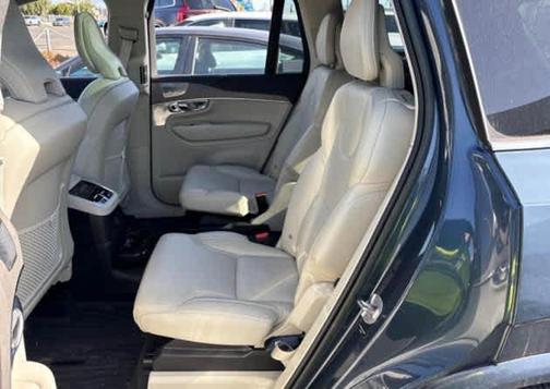 2023 Volvo XC90 Recharge Plug-In Hybrid T8 Ultimate 6-Seater