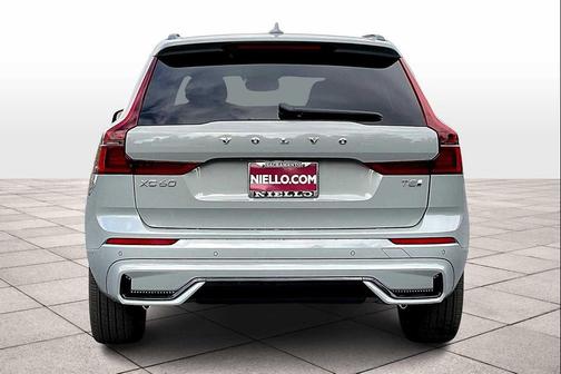 2026 Volvo XC60 Plug-In Hybrid T8 Plus