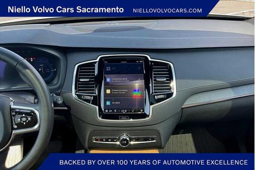 2024 Volvo XC90 Recharge Plug-In Hybrid T8 Ultimate Bright Theme 7-Seater