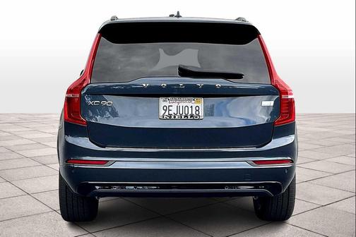 2023 Volvo XC90 Recharge Plug-In Hybrid T8 Plus Dark Theme 7-Seater