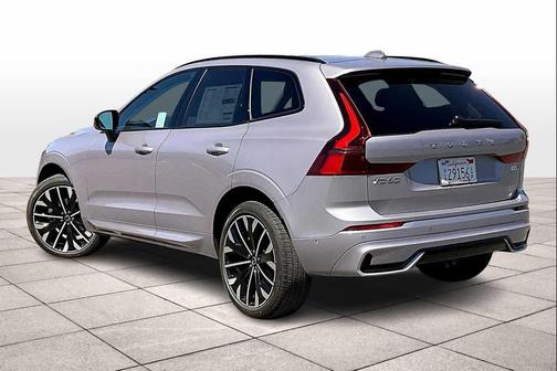 2026 Volvo XC60 B5 Ultra
