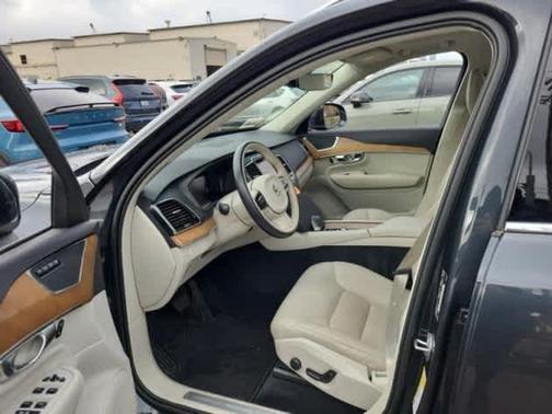 2022 Volvo XC90 Recharge Plug-In Hybrid T8 Inscription Expression 6 Passenger