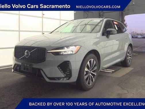 2025 Volvo XC60 B5 Core