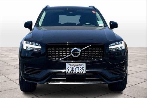 2023 Volvo XC90 Recharge Plug-In Hybrid T8 Plus Dark Theme 7-Seater