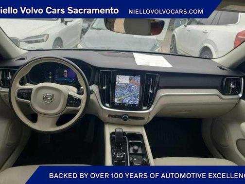 2023 Volvo V60 Cross Country B5 Plus