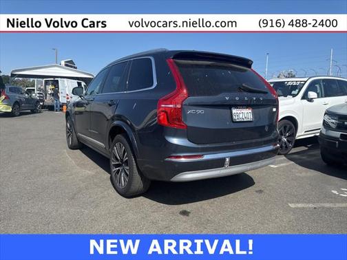 2022 Volvo XC90 Recharge Plug-In Hybrid T8 Inscription Expression 6 Passenger