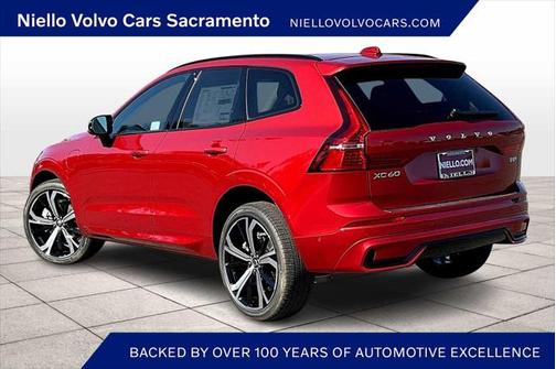 2025 Volvo XC60 Plug-In Hybrid T8 Ultra