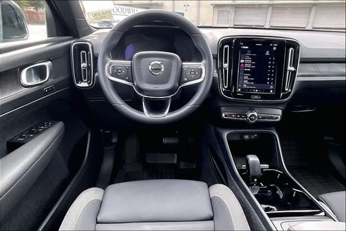 2023 Volvo XC40 Recharge Pure Electric Twin Core