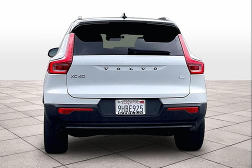 2023 Volvo XC40 Recharge Pure Electric Twin Core