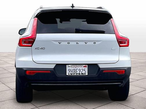 2023 Volvo XC40 Recharge Pure Electric Twin Core