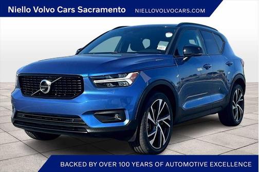 2020 Volvo XC40 T4 R-Design