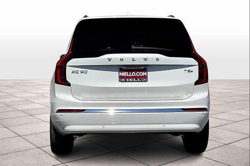 2026 Volvo XC90 Plug-In Hybrid T8 Plus 7-Seater