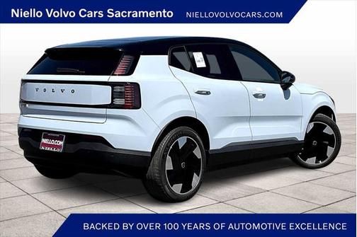 2025 Volvo EX30 Twin Motor Plus