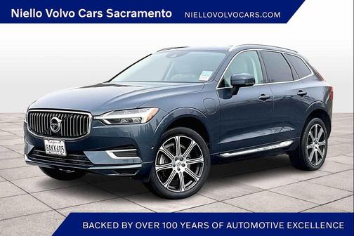 2018 Volvo XC60 Recharge Plug-In Hybrid T8 Inscription