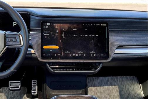 2023 Rivian R1S Adventure