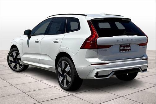 2025 Volvo XC60 Plug-In Hybrid T8 Plus