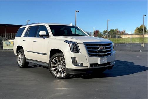 2017 Cadillac Escalade Luxury