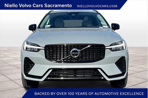 2025 Volvo XC60 Plug-In Hybrid T8 Plus