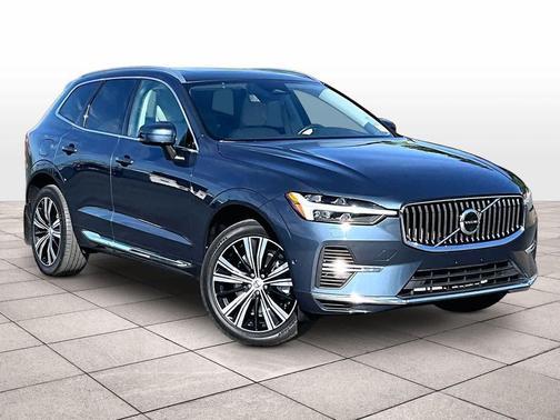 2023 Volvo XC60 Recharge Plug-In Hybrid T8 Plus Bright Theme
