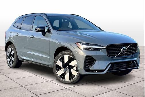 2024 Volvo XC60 Recharge Plug-In Hybrid T8 Ultimate Dark Theme