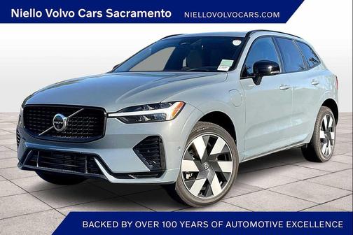 2024 Volvo XC60 Recharge Plug-In Hybrid T8 Ultimate Dark Theme