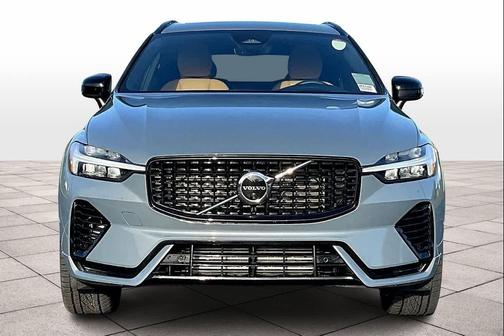 2024 Volvo XC60 Recharge Plug-In Hybrid T8 Ultimate Dark Theme