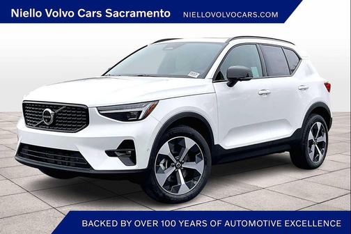 2026 Volvo XC40 B5 Plus