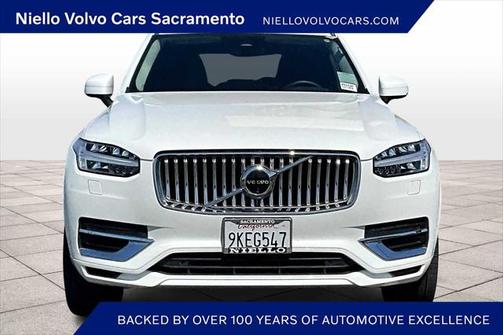 2024 Volvo XC90 Recharge Plug-In Hybrid T8 Plus Bright Theme 7-Seater