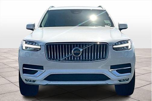 2025 Volvo XC90 B6 Plus 7-Seater