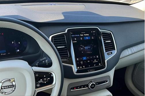 2025 Volvo XC90 B6 Plus 7-Seater