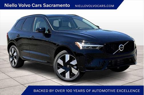 2025 Volvo XC60 Plug-In Hybrid T8 Plus