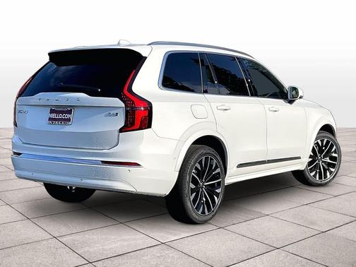 2026 Volvo XC90 B6 Plus 7-Seater