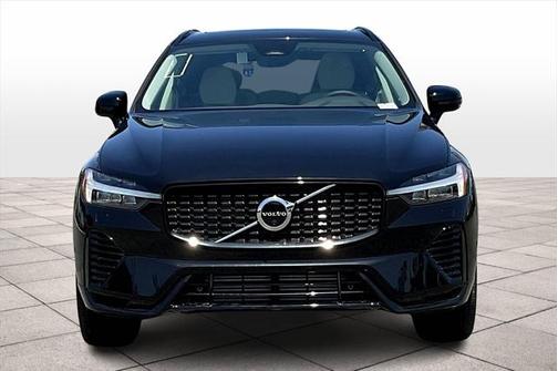 2025 Volvo XC60 Plug-In Hybrid T8 Plus