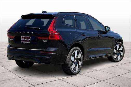 2025 Volvo XC60 Plug-In Hybrid T8 Plus