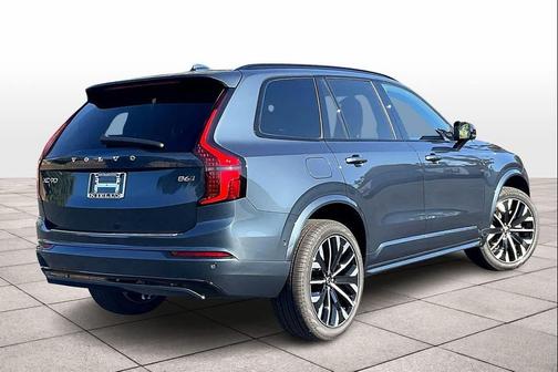 2026 Volvo XC90 B6 Ultra Dark Theme 7-Seater