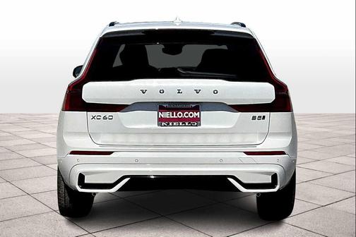 2026 Volvo XC60 B5 Ultra