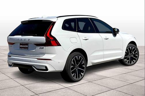 2026 Volvo XC60 B5 Ultra