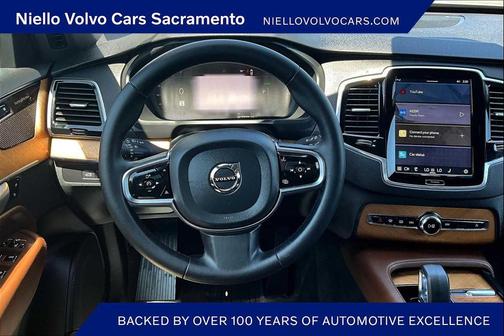 2023 Volvo XC90 Recharge Plug-In Hybrid T8 Plus Dark Theme 7-Seater