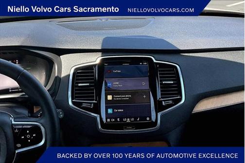 2023 Volvo XC90 Recharge Plug-In Hybrid T8 Plus Dark Theme 7-Seater