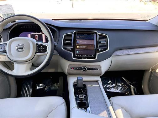 2023 Volvo XC90 Recharge Plug-In Hybrid T8 Plus Bright Theme 7-Seater