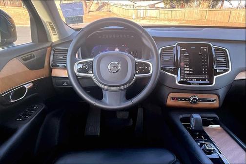 2023 Volvo XC90 B6 Plus 7-Seater