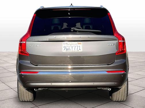 2023 Volvo XC90 B6 Plus 7-Seater