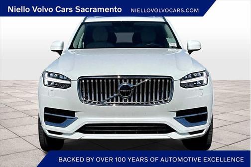 2022 Volvo XC90 Recharge Plug-In Hybrid T8 Inscription 7 Passenger