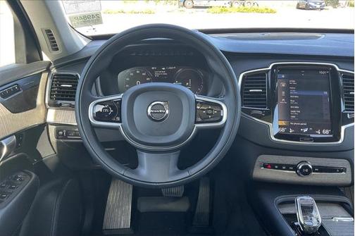 2022 Volvo XC90 Recharge Plug-In Hybrid T8 Inscription 6 Passenger