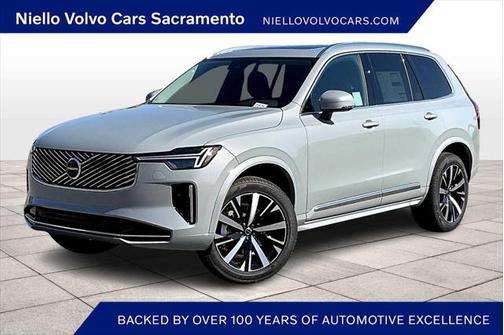 2025 Volvo XC90 B6 Core