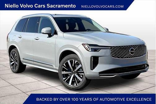 2025 Volvo XC90 B6 Core