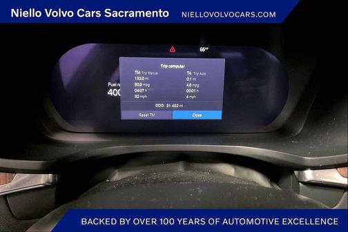 2024 Volvo S60 B5 Plus Dark Theme