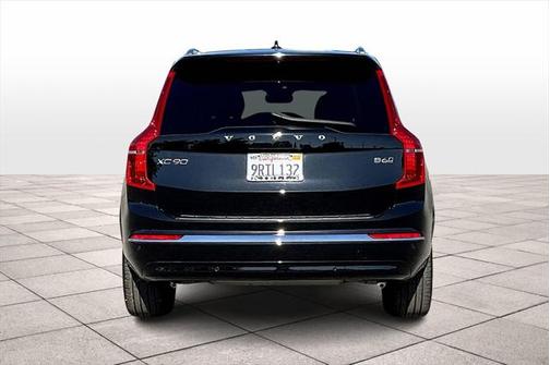 2025 Volvo XC90 B6 Plus 6-Seater