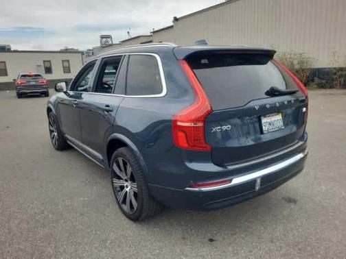2023 Volvo XC90 Recharge Plug-In Hybrid T8 Ultimate 6-Seater